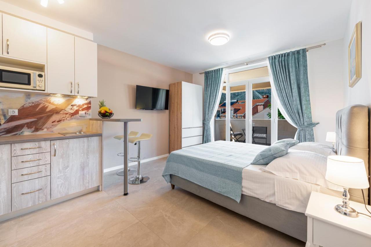 Oyo Deluxe Apartments 杜布罗夫尼克 外观 照片