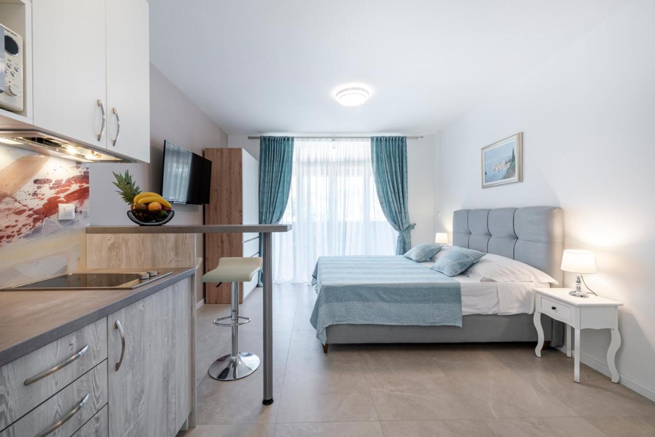 Oyo Deluxe Apartments 杜布罗夫尼克 外观 照片